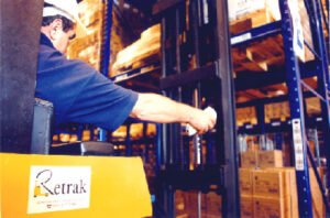 As etiquetas de nível multinível são essenciais para otimizar operações logísticas, reduzir erros e aumentar a produtividade. Invista na precisão e eficiência do seu armazém com nossas soluções inovadoras!
